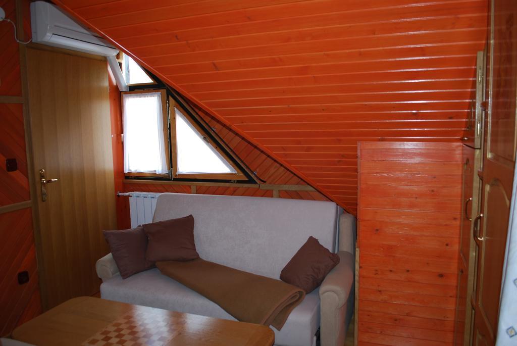 Apartma Mihovc Камнік Номер фото